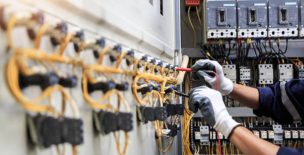 Professional Electrician technician working in Sykesville, MD